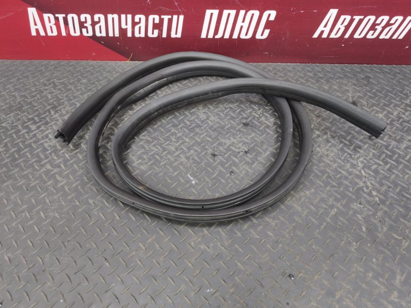 Уплотнитель проема      двери