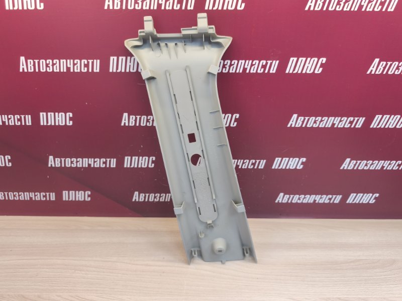 Обшивка средней стойки