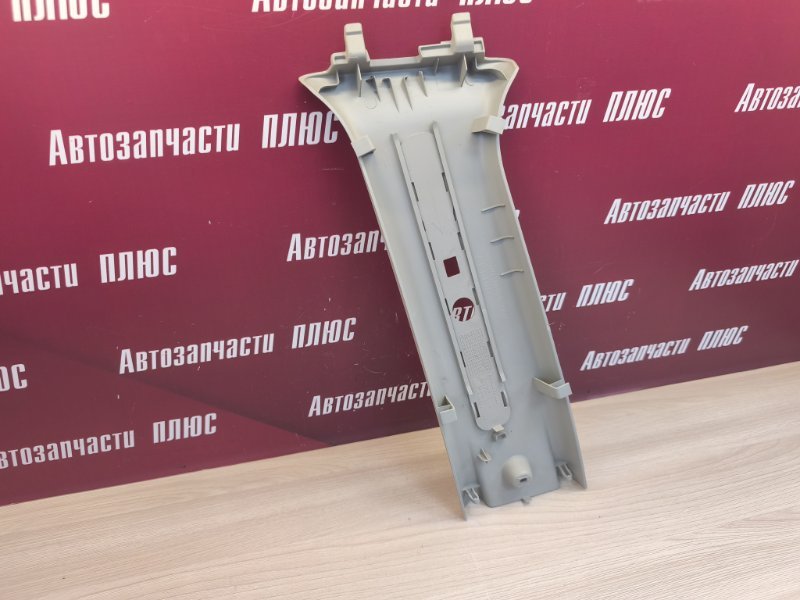 Обшивка средней стойки