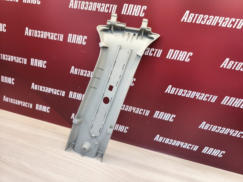 Обшивка средней стойки