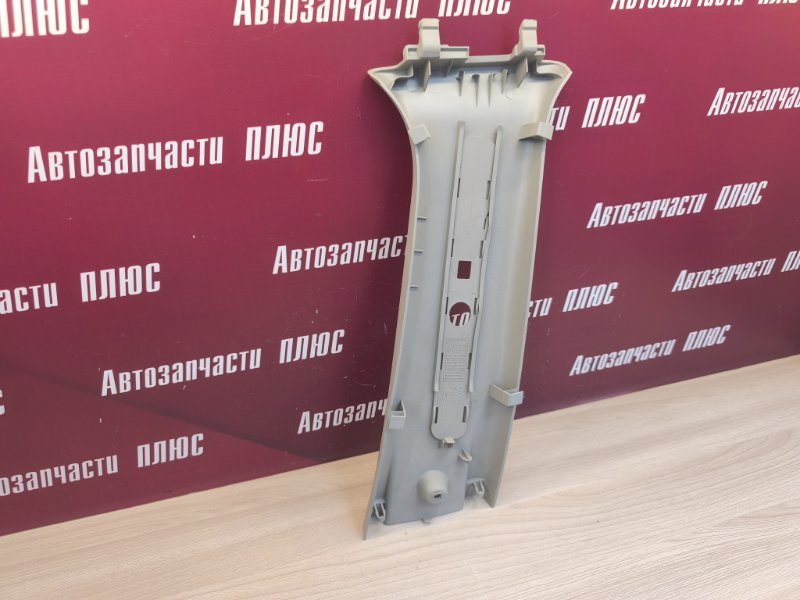 Обшивка средней стойки