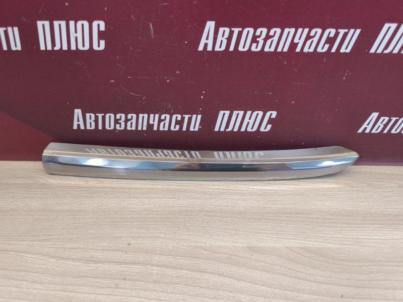 Молдинг бампера хром