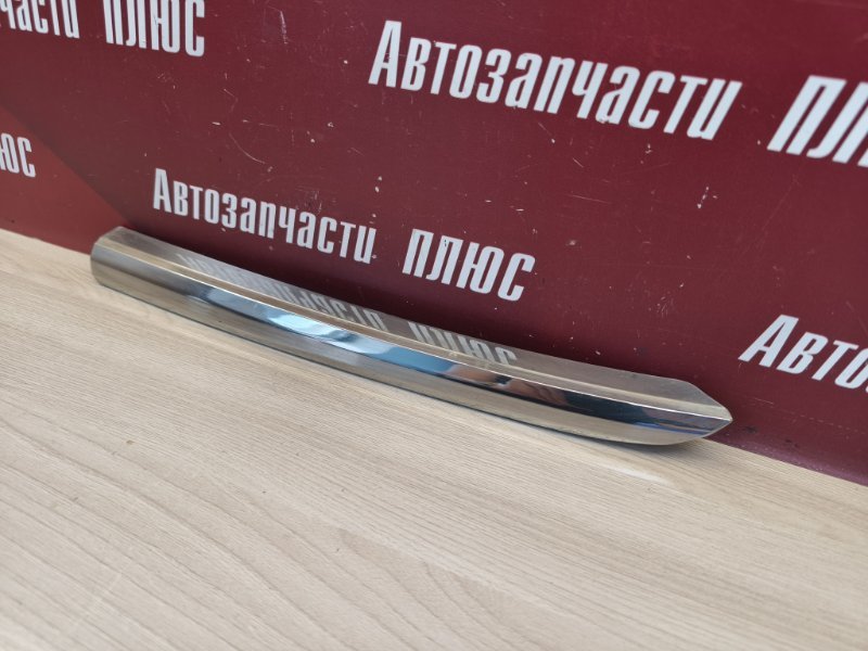 Молдинг бампера хром