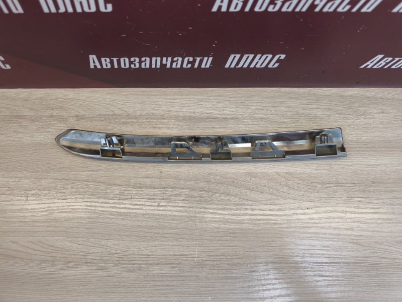 Молдинг бампера хром