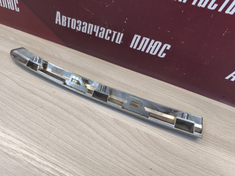 Молдинг бампера хром