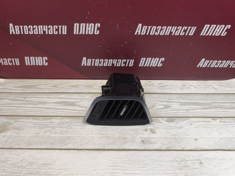 Воздушный дефлектор салона