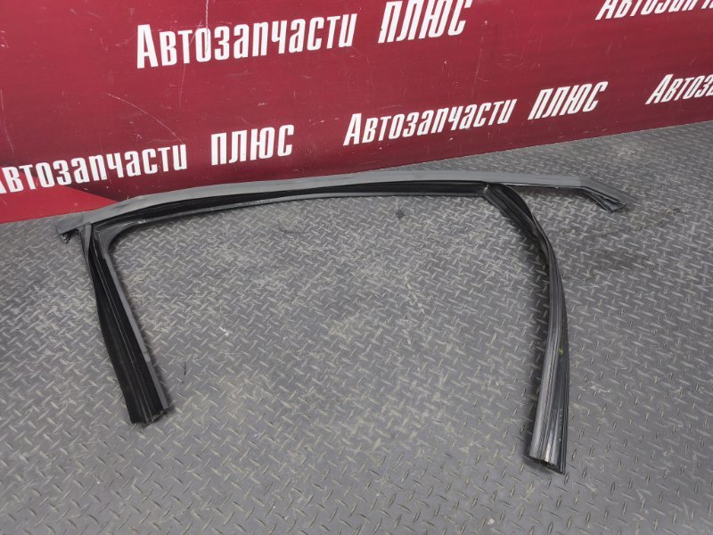 Уплотнитель рамки двери