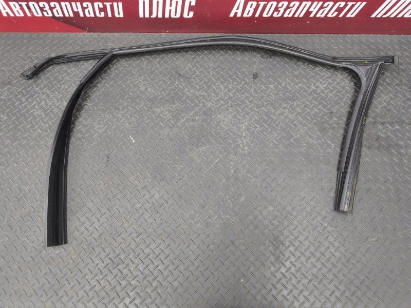 Уплотнитель рамки двери