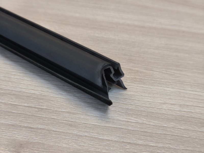 Уплотнитель стекла двери внутренний