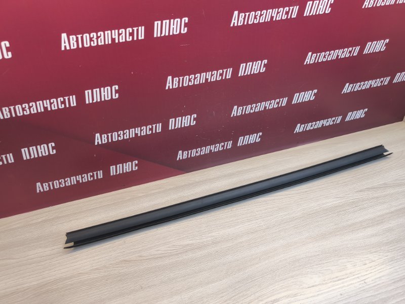 Уплотнитель стекла двери внутренний