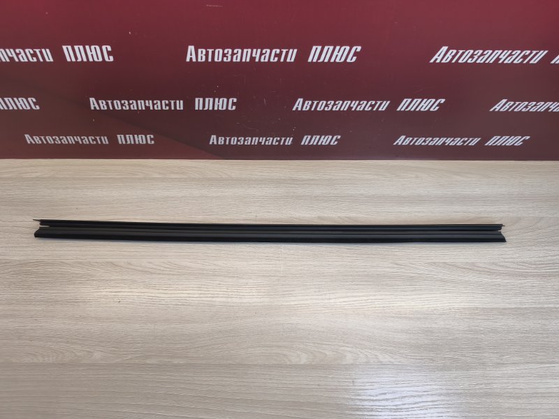 Уплотнитель стекла двери внутренний