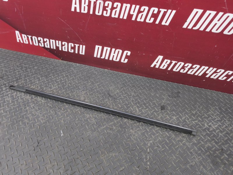 Уплотнитель стекла двери внешний