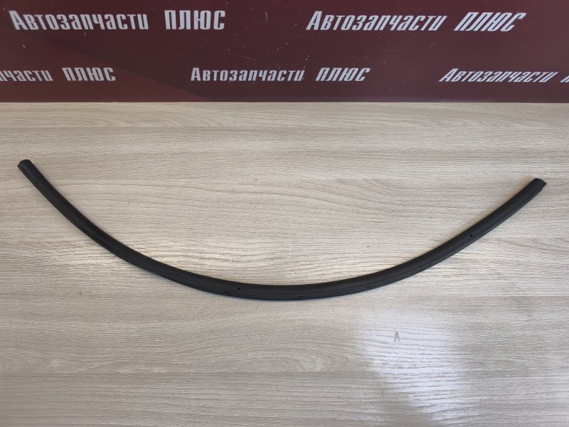 Уплотнительная резинка боковой двери