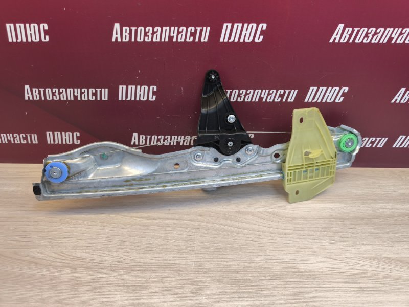 Стеклоподъемник    двери