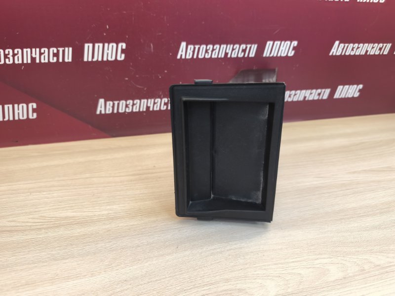 Крепление воздушного фильтра