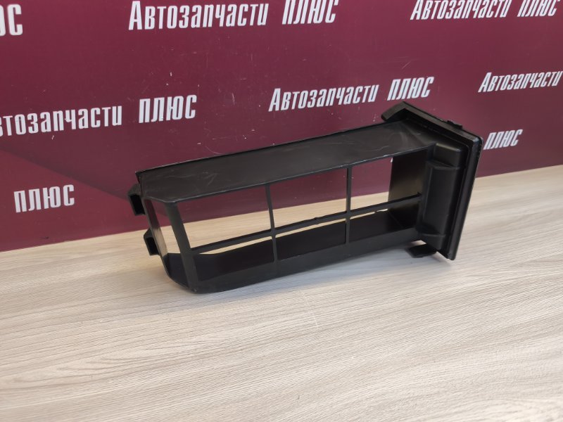 Крепление воздушного фильтра