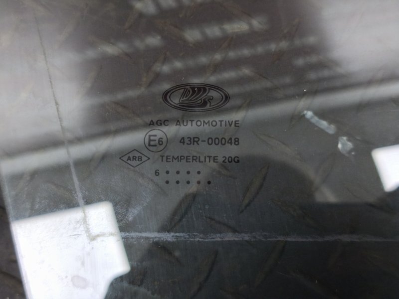 Стекло двери