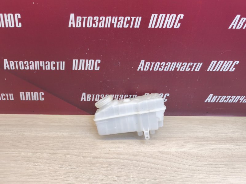 Бачок главного тормозного цилиндра