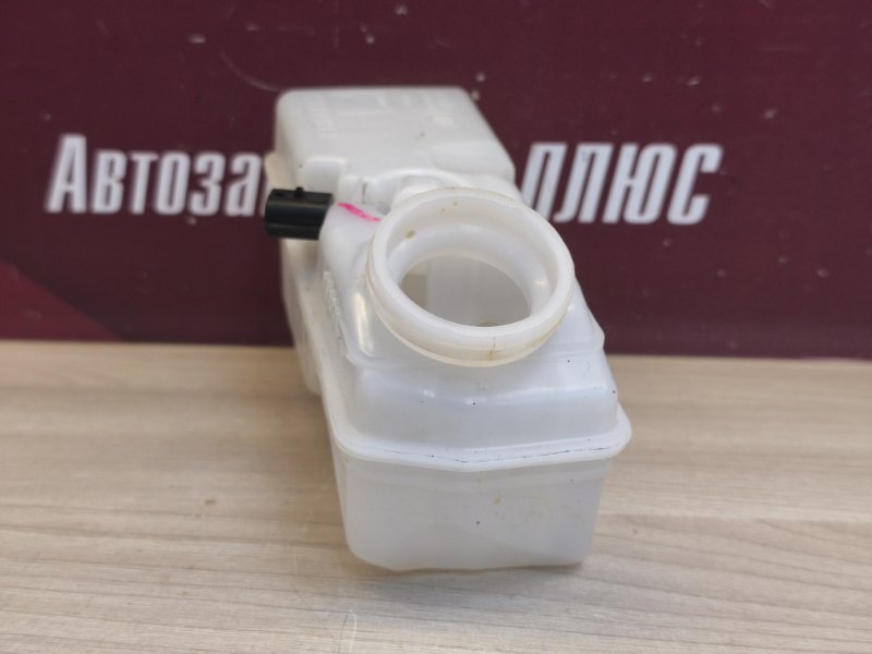 Бачок главного тормозного цилиндра