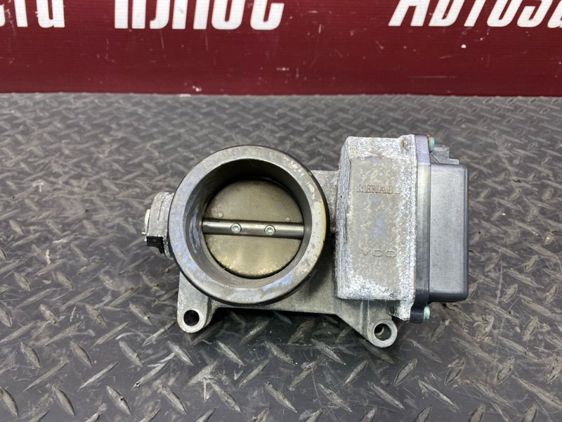 Дроссельная заслонка