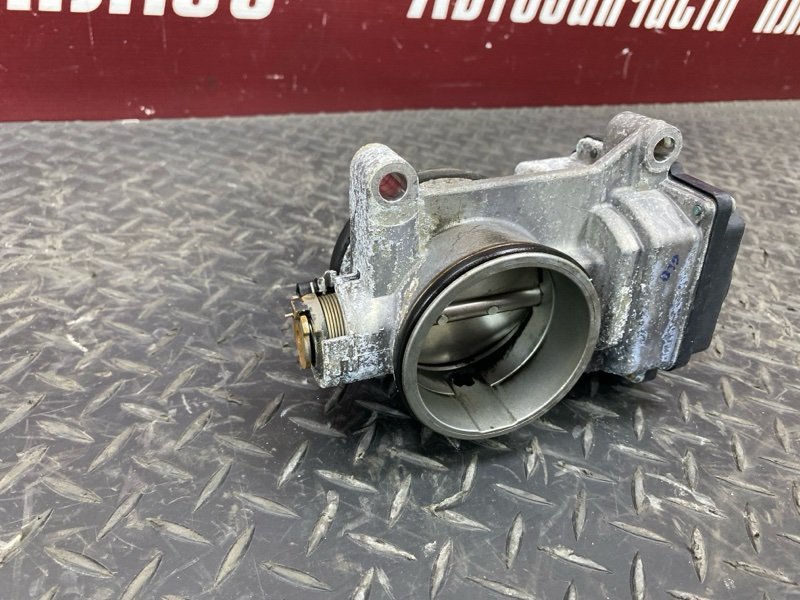 Дроссельная заслонка