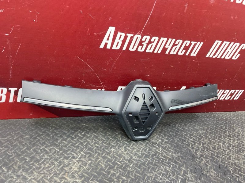 Накладка решетки радиатора