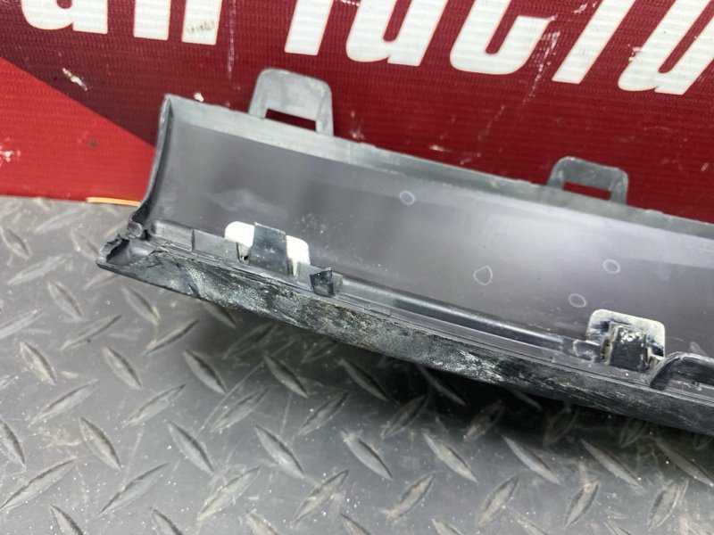 Накладка решетки радиатора