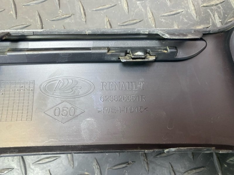 Накладка решетки радиатора