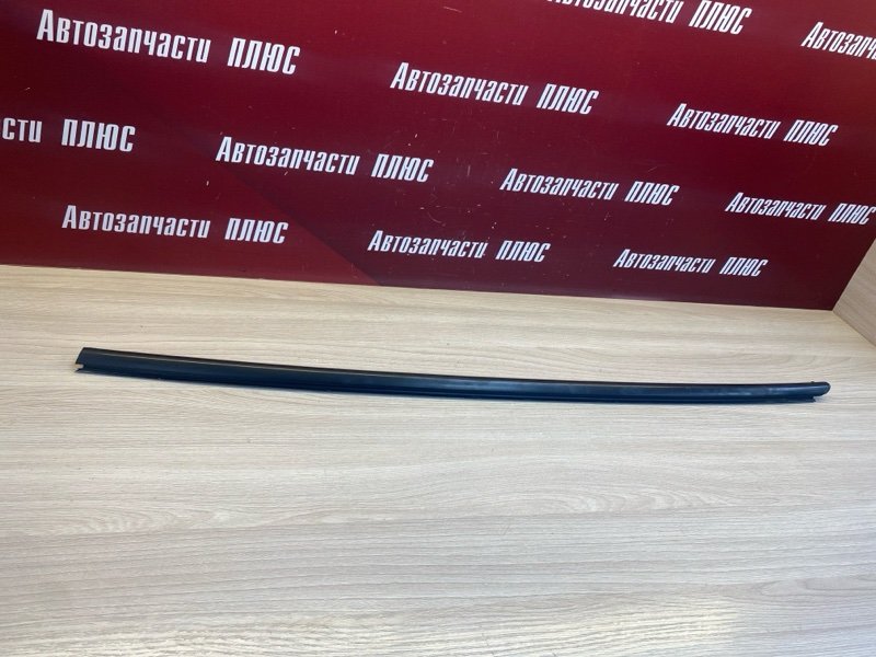 Уплотнитель стекла двери внешний