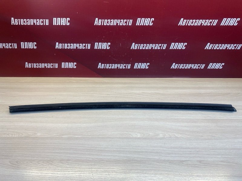 Уплотнитель стекла двери внешний