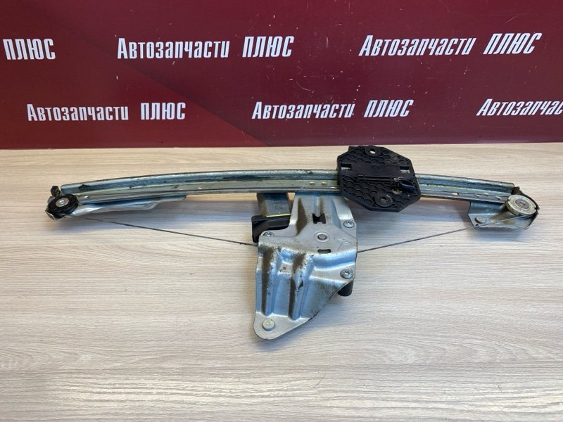 Стеклоподъемник    двери