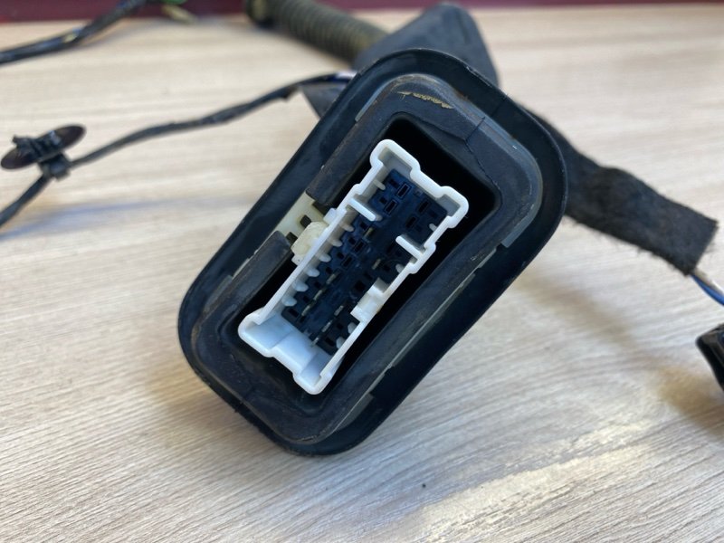 Проводка      двери