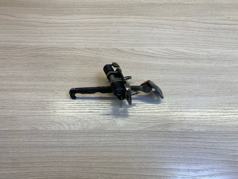 Ограничитель      двери