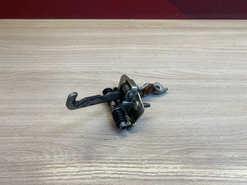 Ограничитель      двери