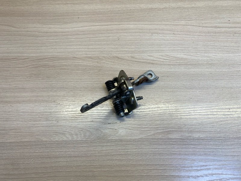 Ограничитель      двери