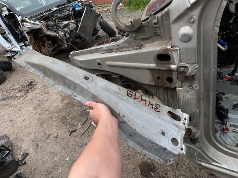 Усилитель лонжерона