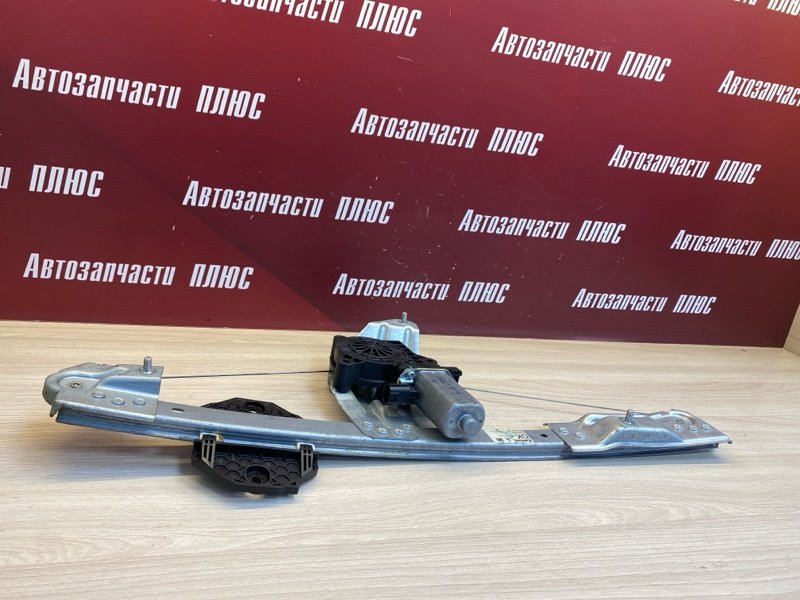 Стеклоподъемник    двери