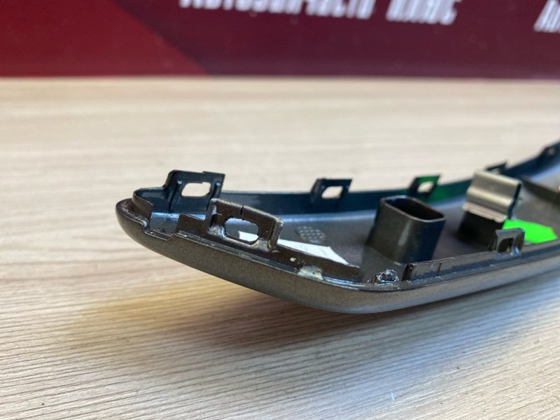 Накладка внутренней ручки двери