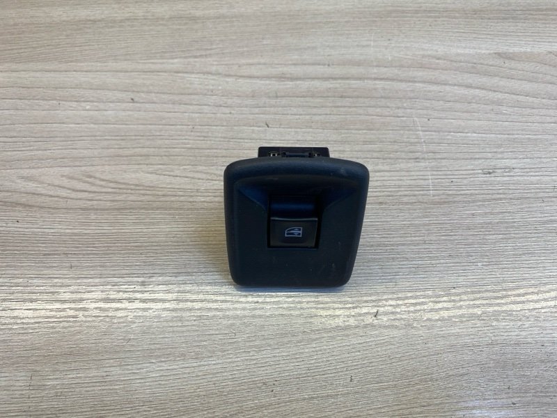 Кнопка стеклоподъемника