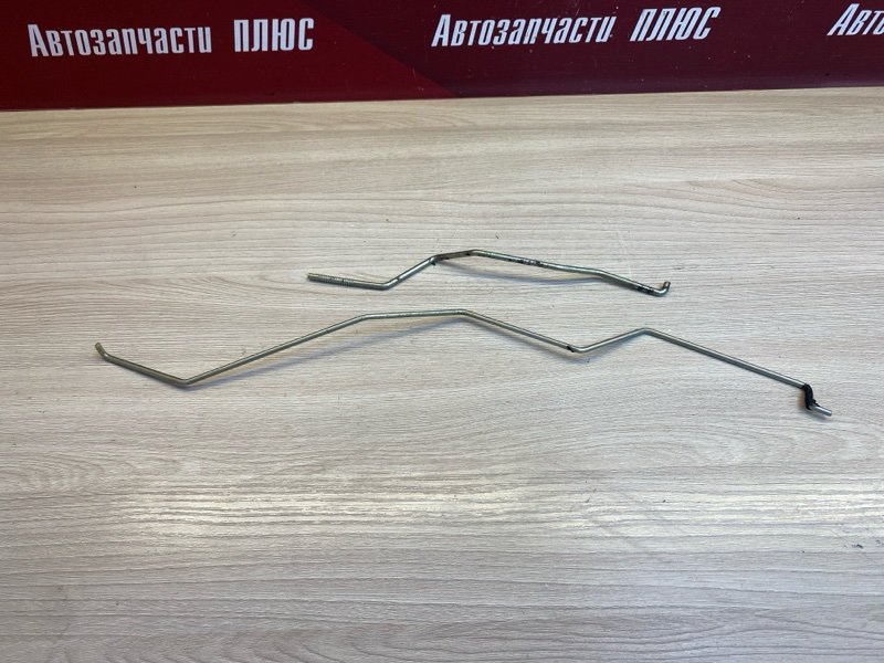 Тяга замка двери