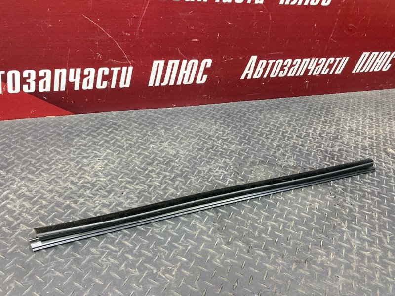 Уплотнитель стекла двери внутренний