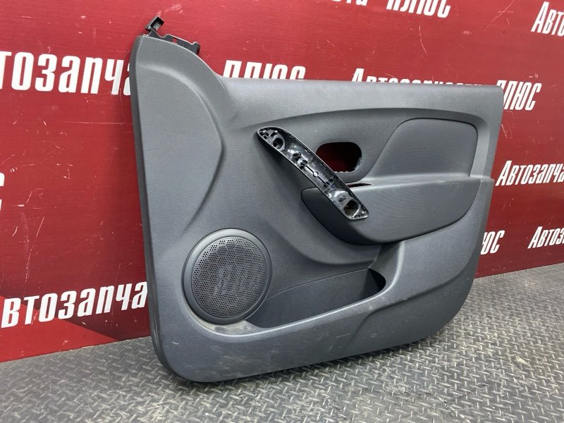 Обшивка боковой двери