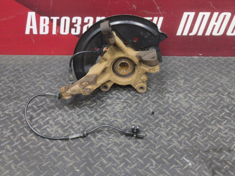 Кулак поворотный