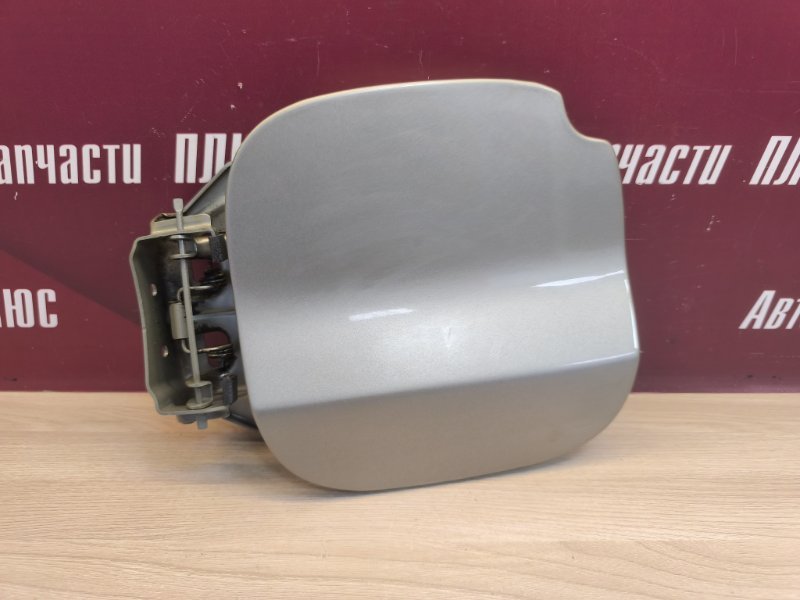 Лючок бензобака