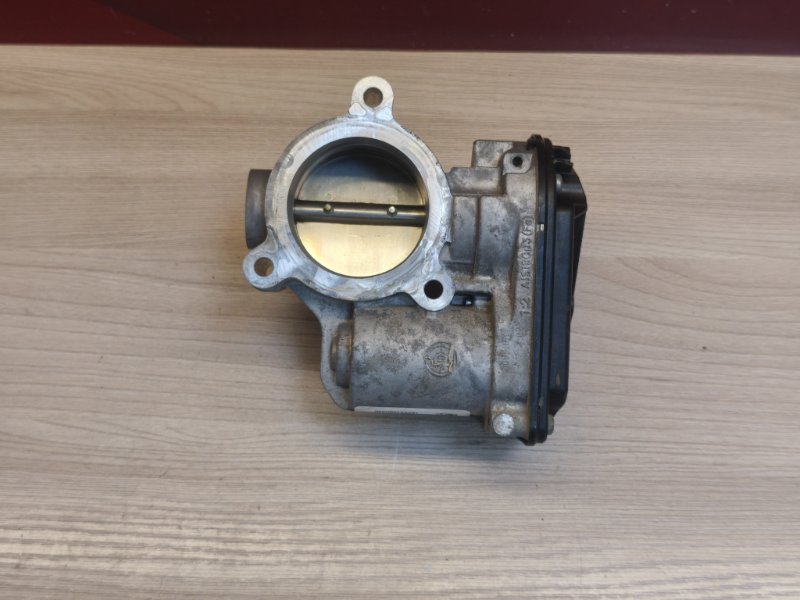 Дроссельная заслонка