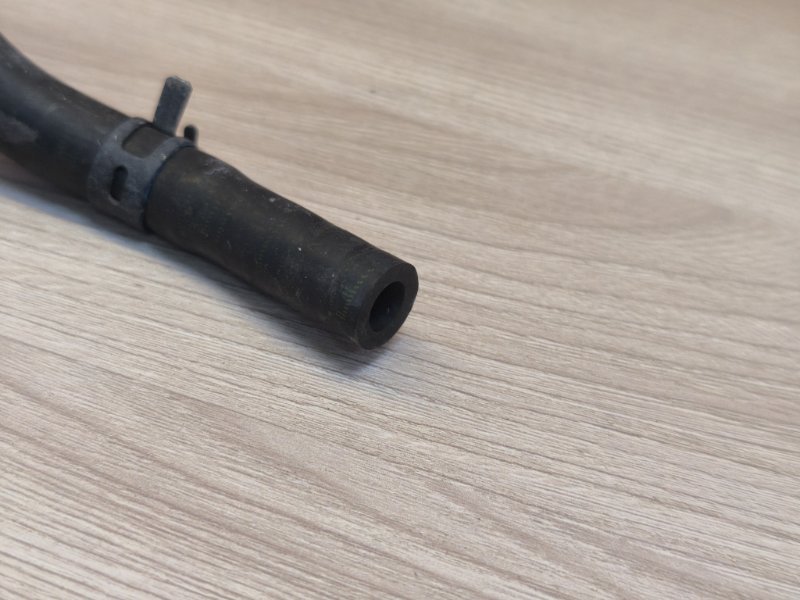 Патрубок радиатора