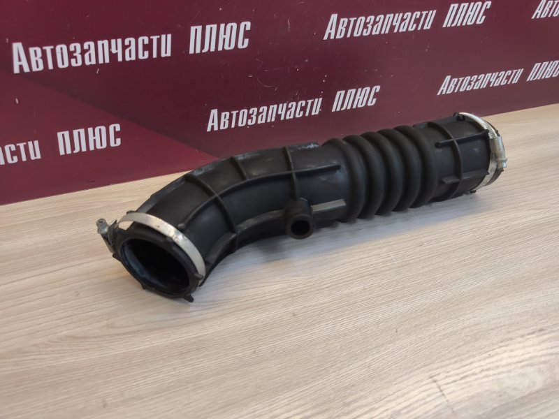 Патрубок воздушного фильтра