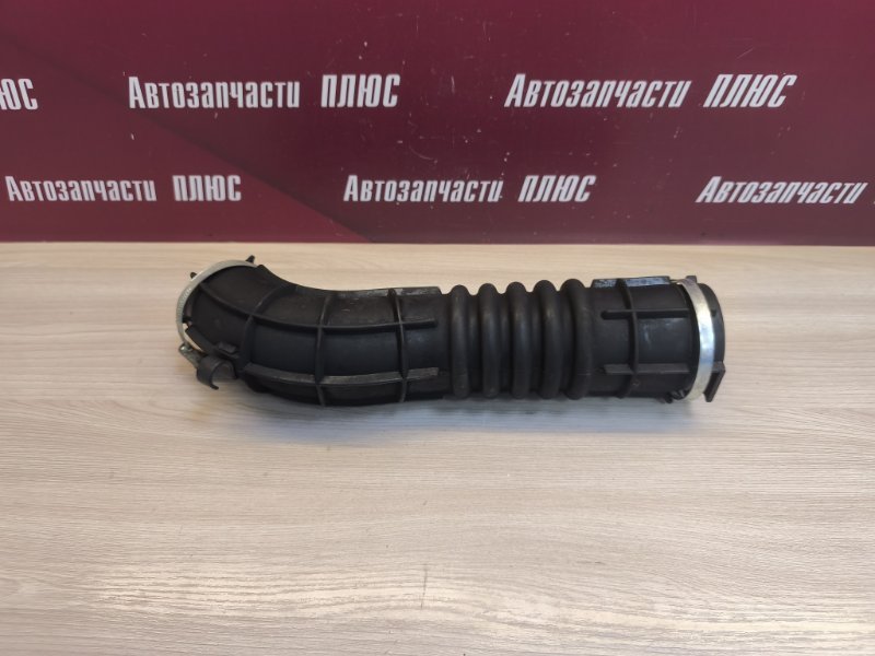 Патрубок воздушного фильтра