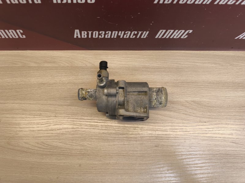 Термостат с корпусом