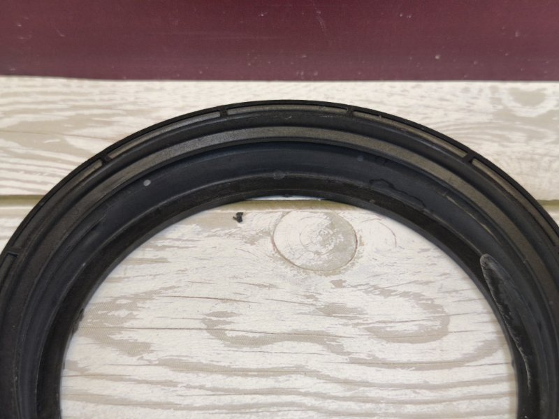 Гайка топливного насоса